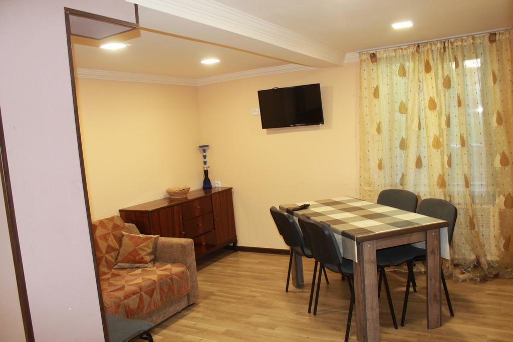 Apartment Cool House Боржоми Экстерьер фото
